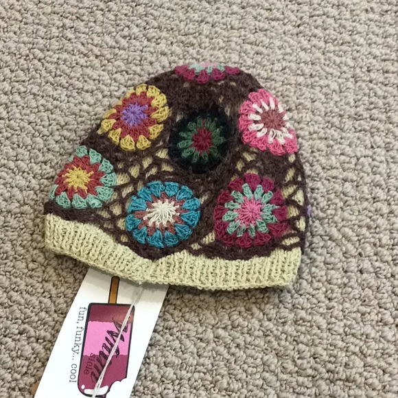 NWT Handmade crochet hat - Picture 2 of 4